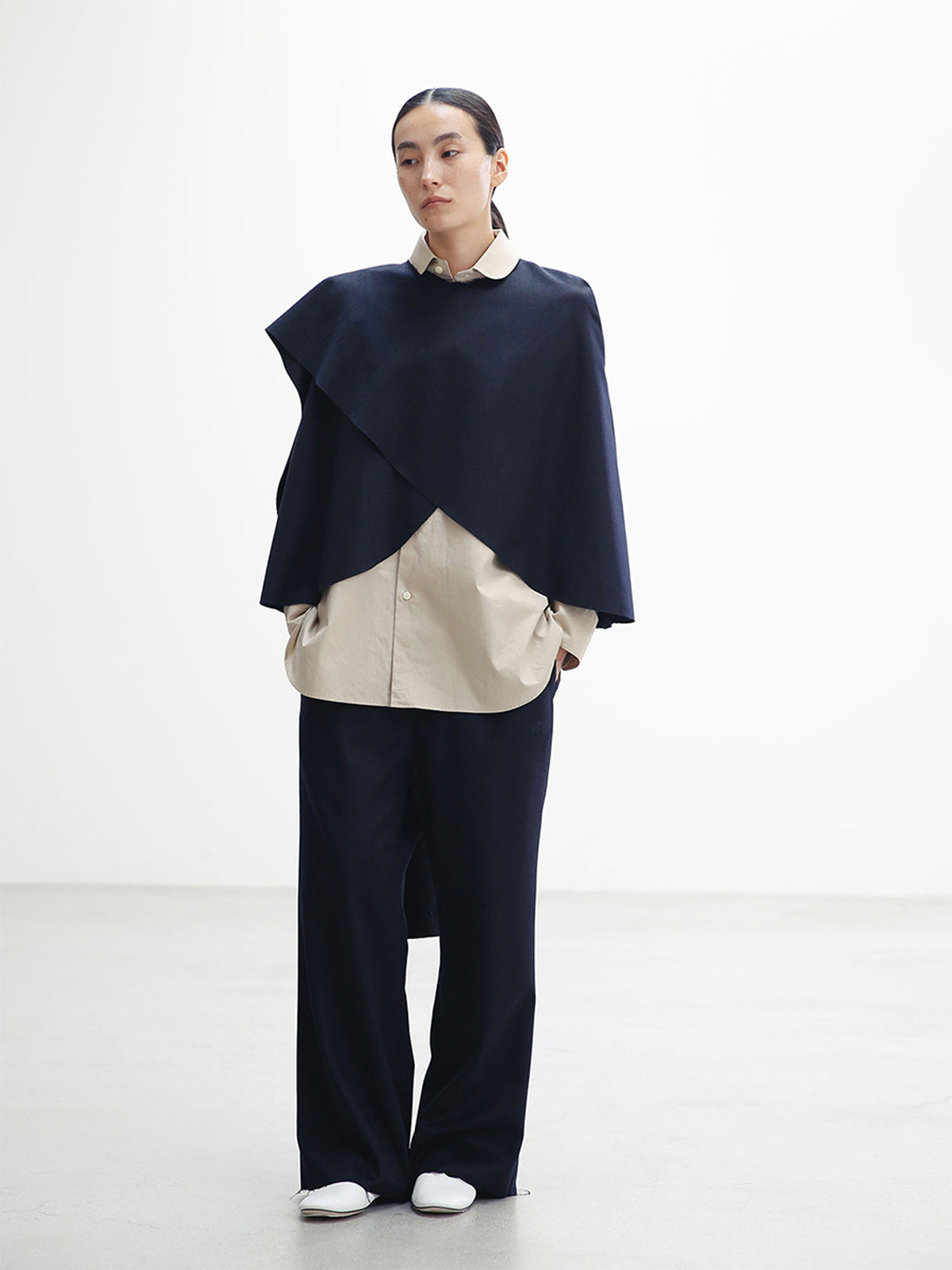 J.BRADLEY NARROW ROUND COLLAR SH