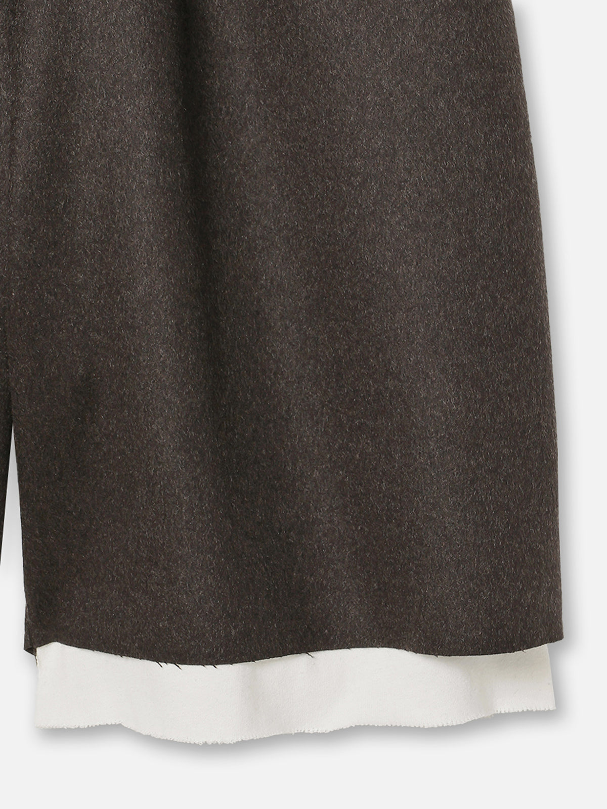 SHORT DEMI-JAMBE À CORDON DE SERRAGE CA