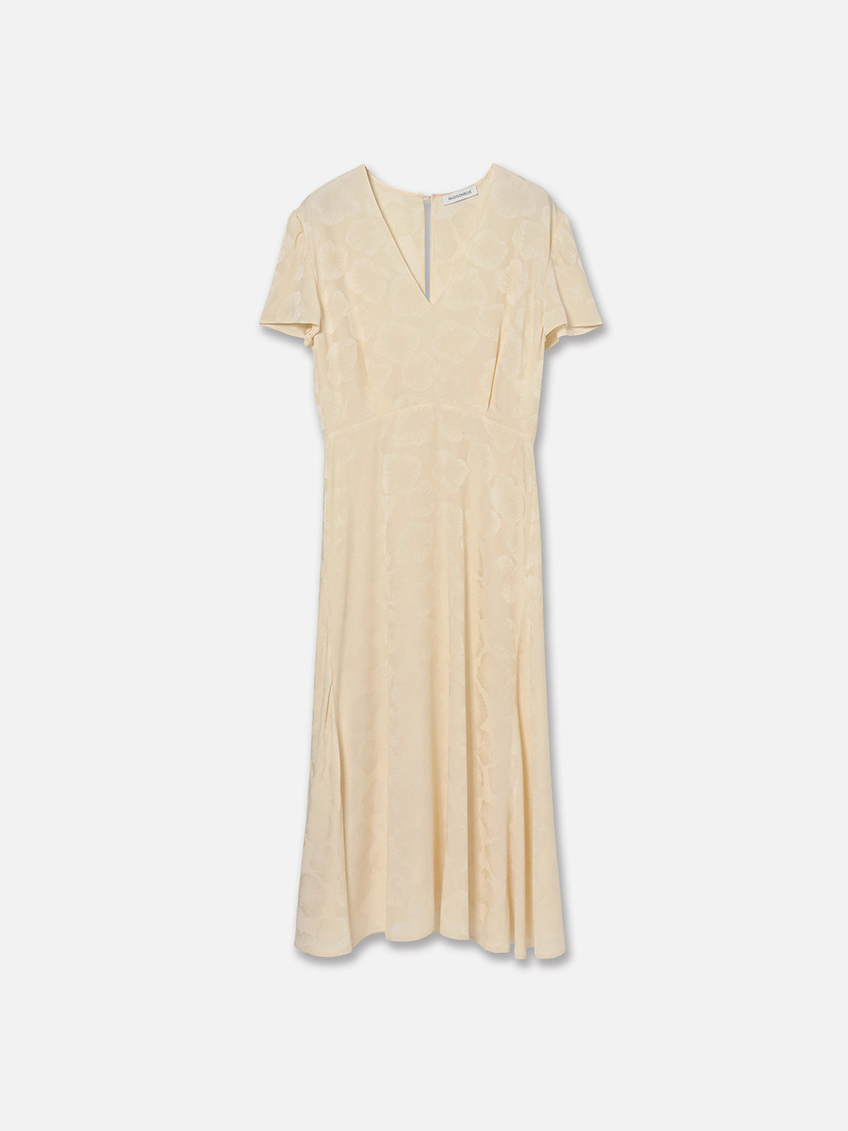 V-CUT ONE-PIECE